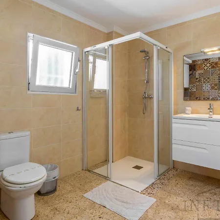 Inftour La Fustera * 卡尔佩