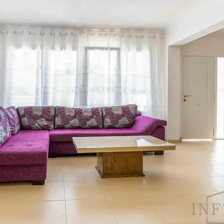 Inftour La Fustera 卡尔佩