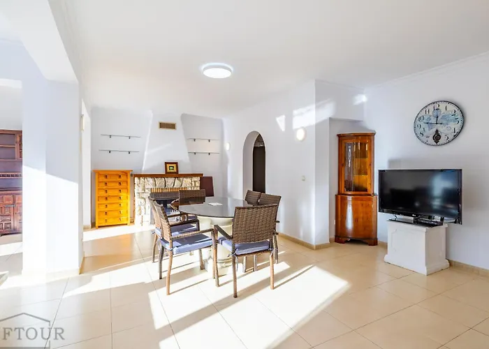 بيت للعطل Inftour La Fustera *